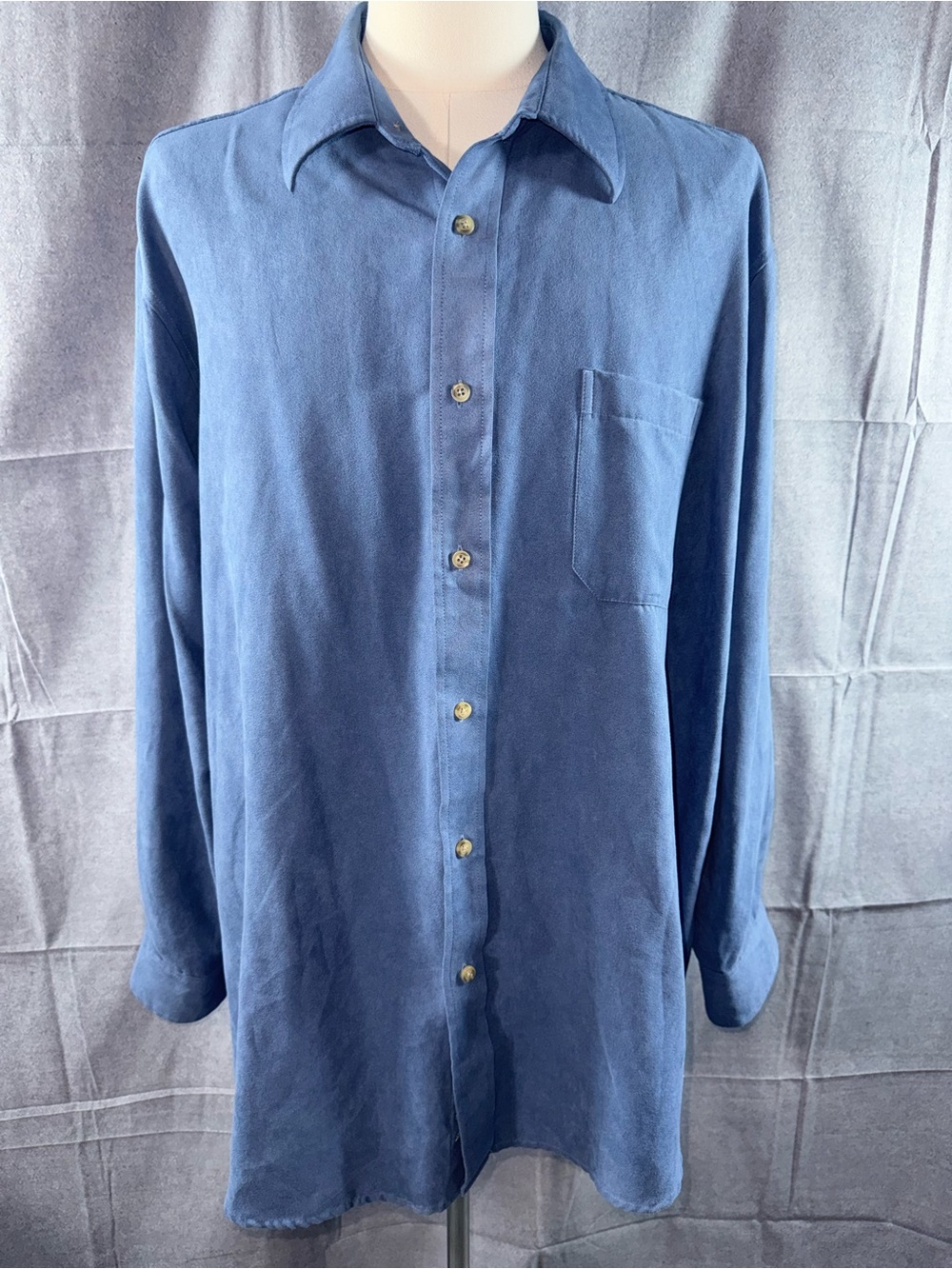 3022-Covington Men's Long-Sleeve Button-Down Shirt in Blue